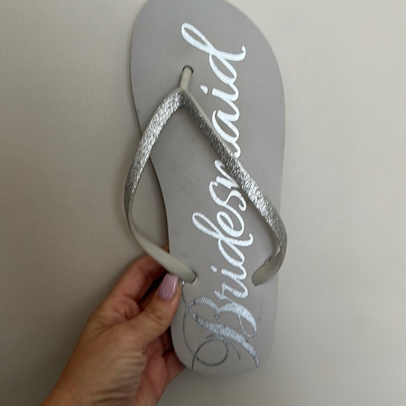 Bridesmaids - Picture 1 of 2